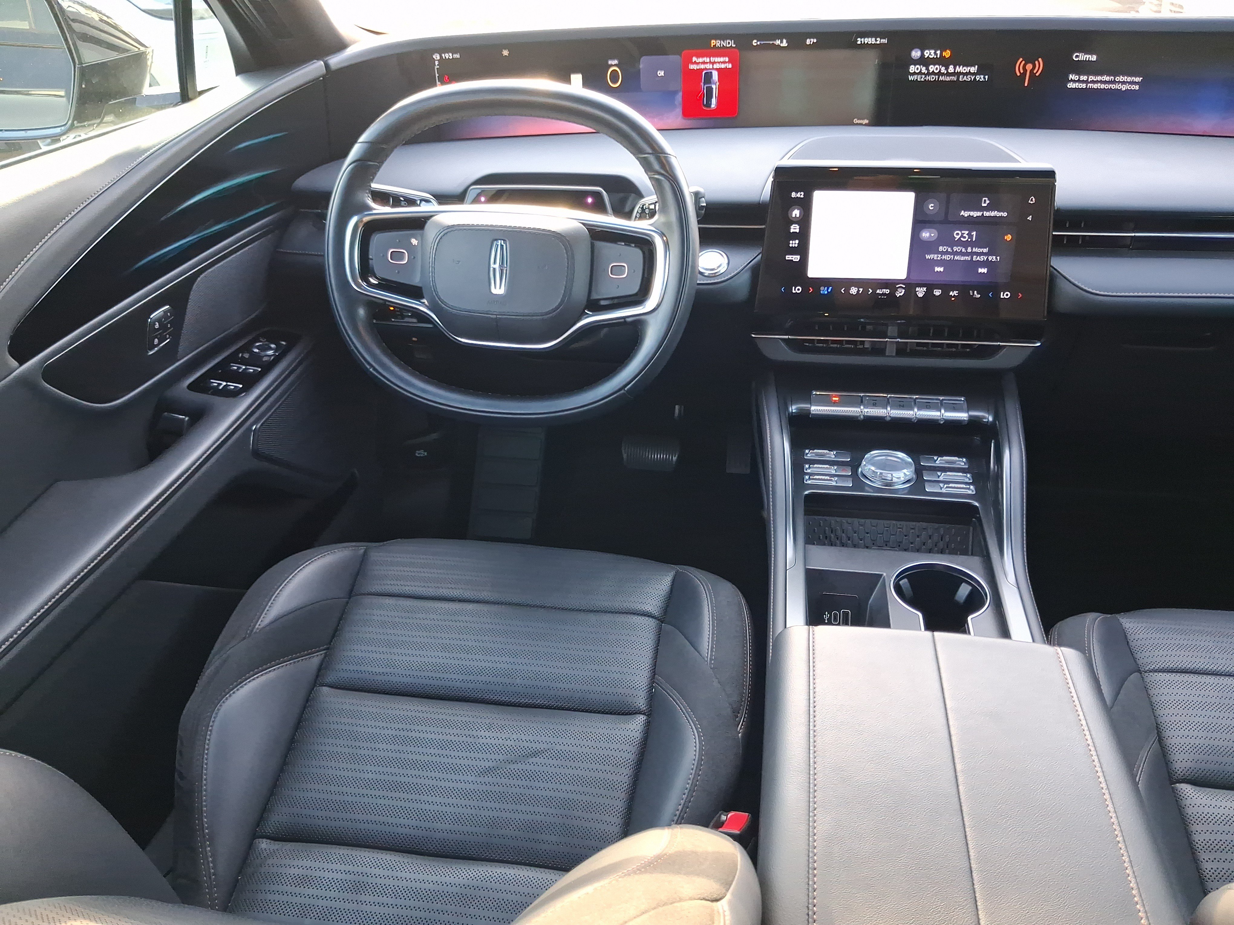 Certified 2024 Lincoln Nautilus Reserve w/ Jet Appearance Package (87T) AWD/4WD image 8