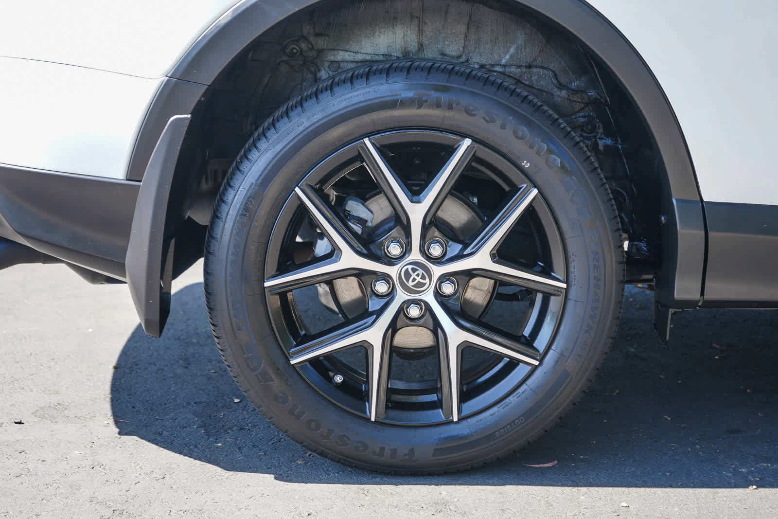 Used 2018 Toyota RAV4 SE w/ Power Extra Value Package FWD image 8