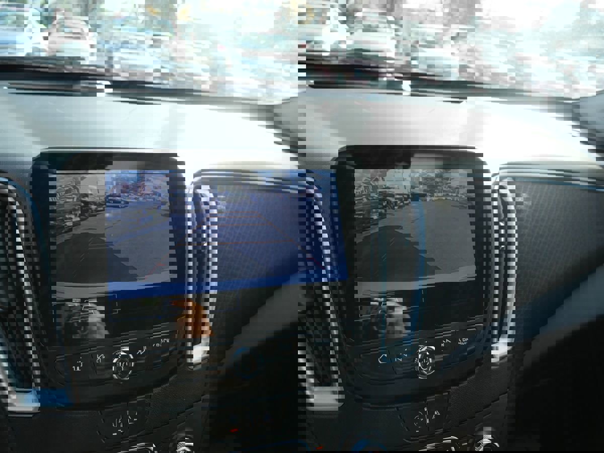 Used 2022 Chevrolet Malibu LT image 15