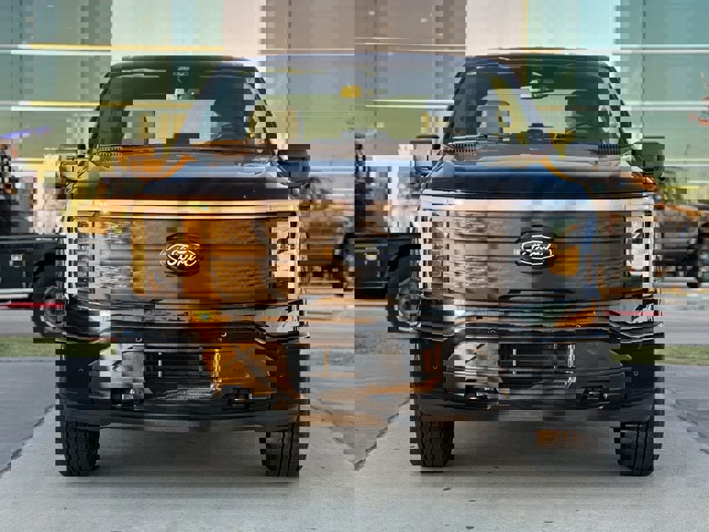 New 2025 Ford F150 Lightning Flash image 60