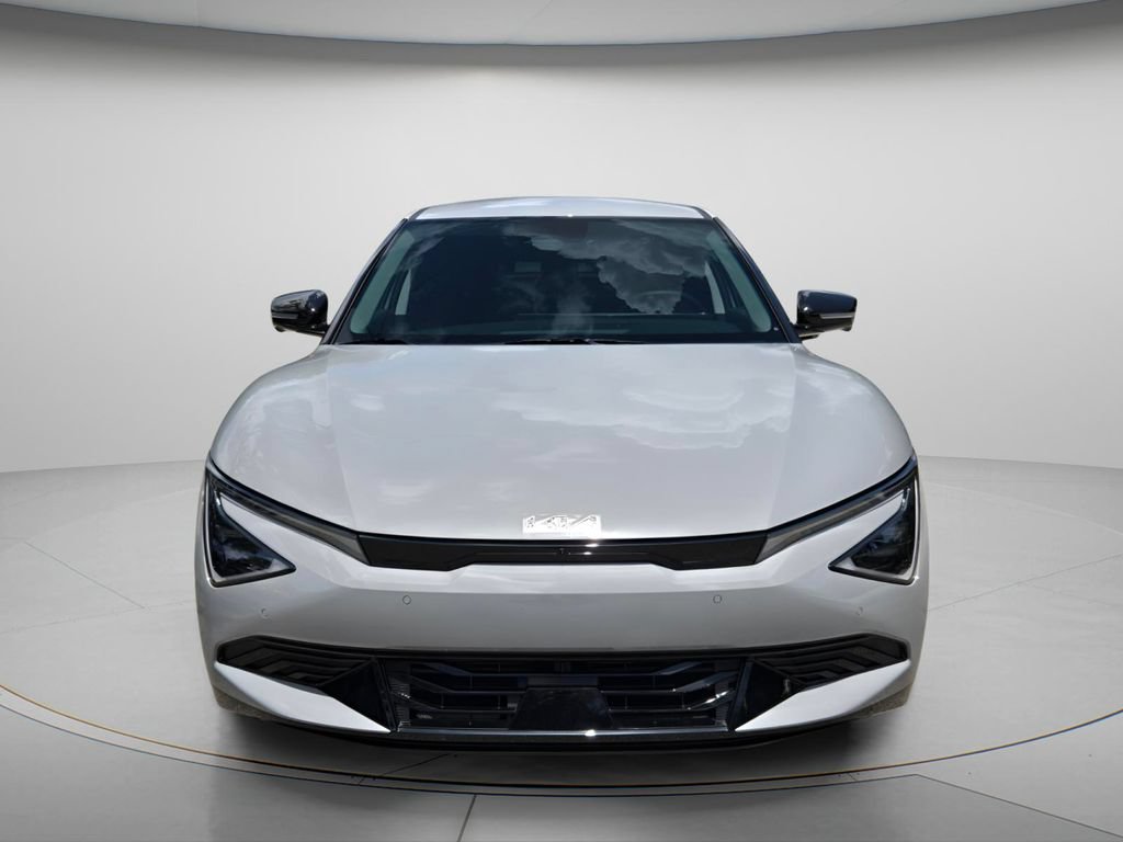 New 2026 Kia EV6 Wind RWD image 3