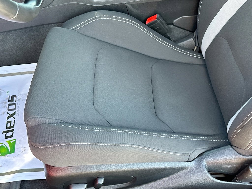 Certified 2023 Chevrolet Camaro LT w/ RS Package image 18