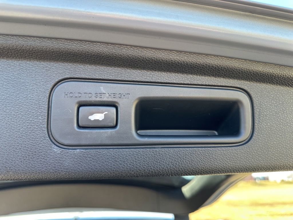 Used 2023 Honda Odyssey Touring image 12