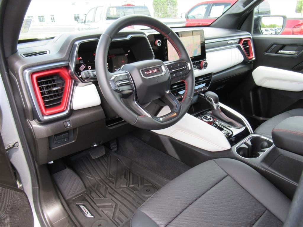 Used 2024 GMC Canyon AT4X AWD/4WD image 17