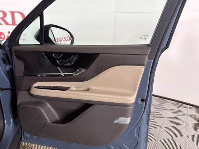 Certified 2024 Lincoln Corsair Grand Touring w/ Equipment Group 301A AWD/4WD image 37