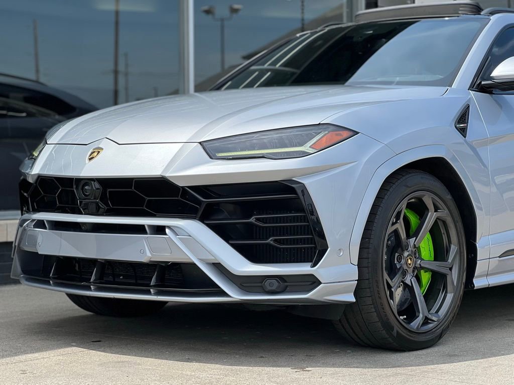 Used 2022 Lamborghini Urus image 52