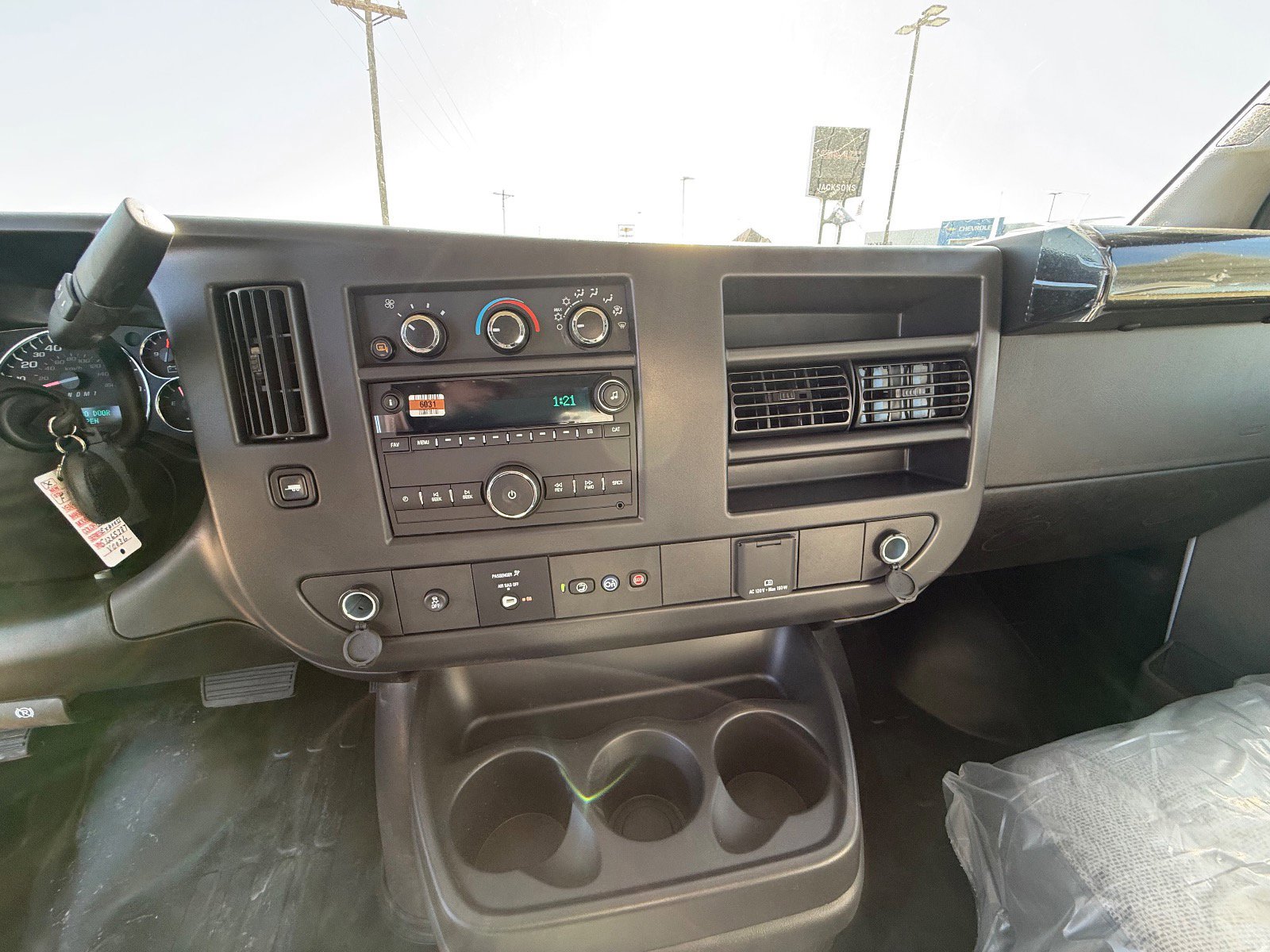 New 2025 Chevrolet Express 3500 Extended w/ Driver Convenience Package RWD image 18