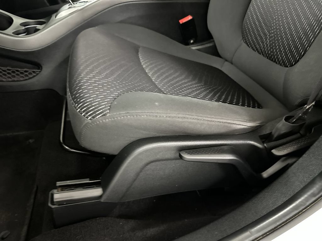 Used 2018 Dodge Journey SXT w/ Connectivity Group FWD image 12