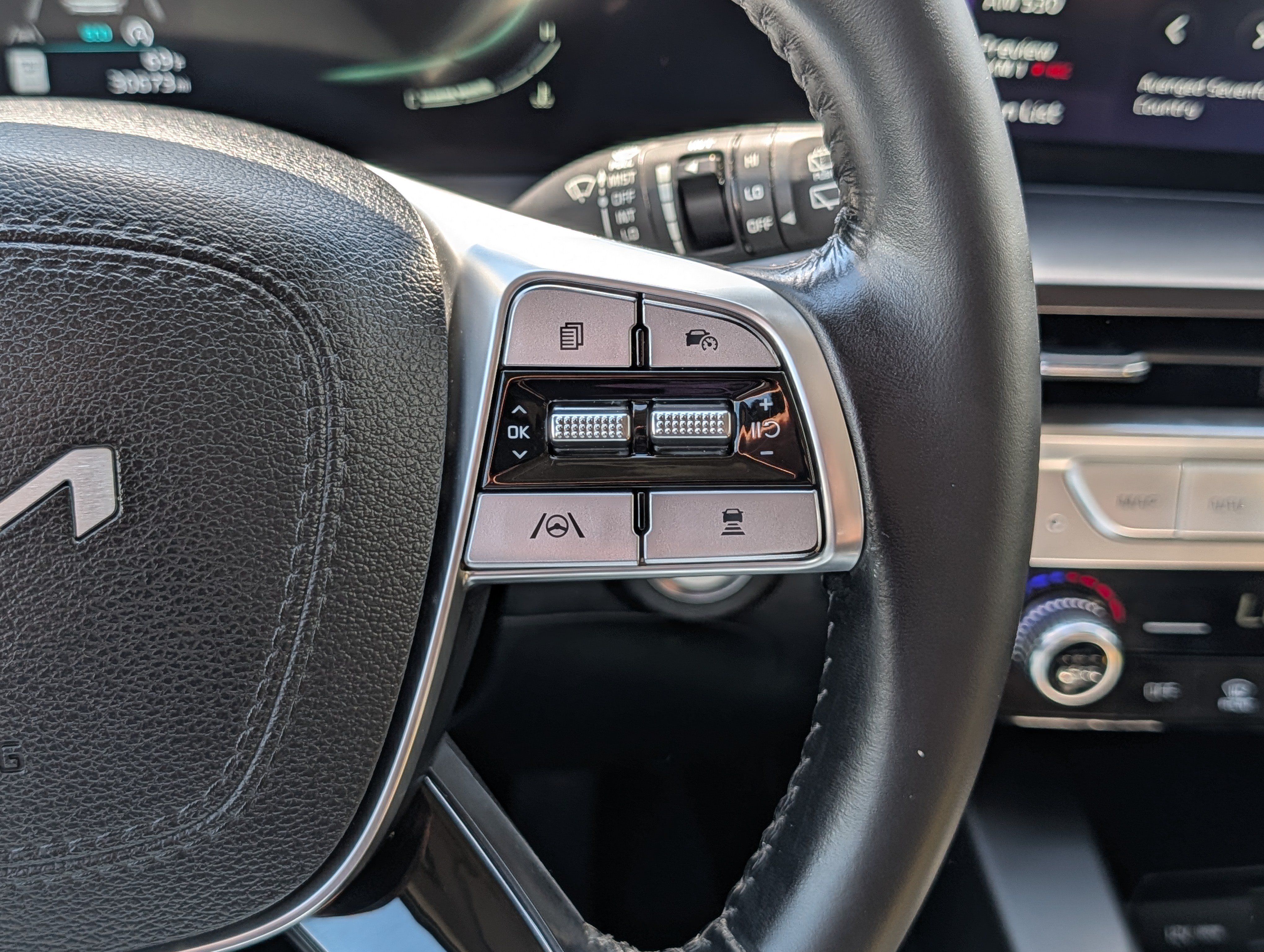 Certified 2023 Kia Telluride LX AWD/4WD image 30