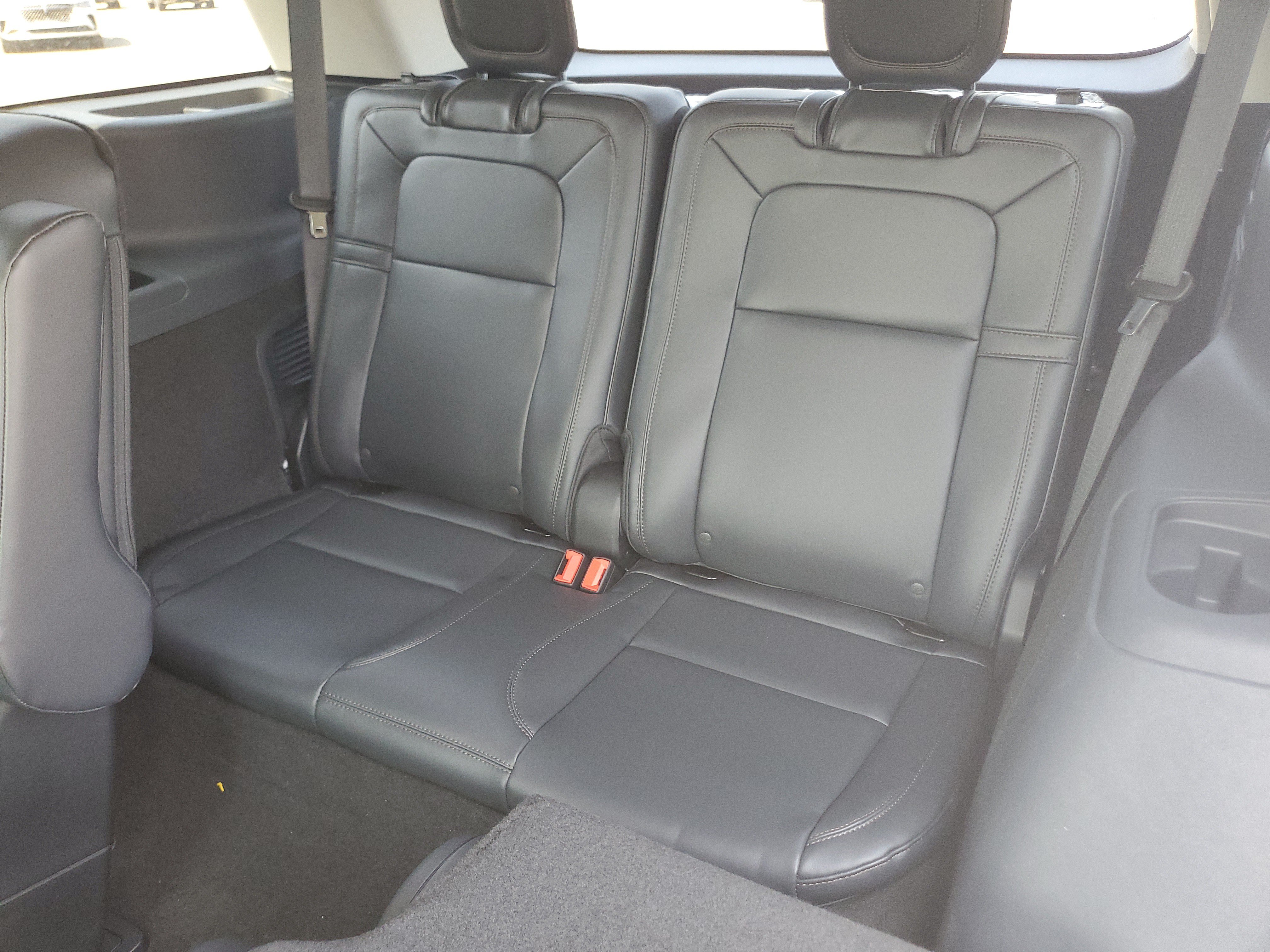 New 2026 Lincoln Aviator Reserve w/ Jet Appearance Package AWD/4WD image 28
