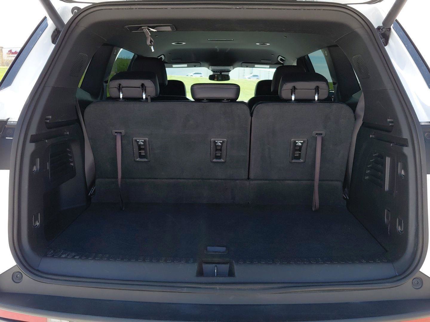 Used 2025 Buick Enclave Preferred AWD/4WD image 22