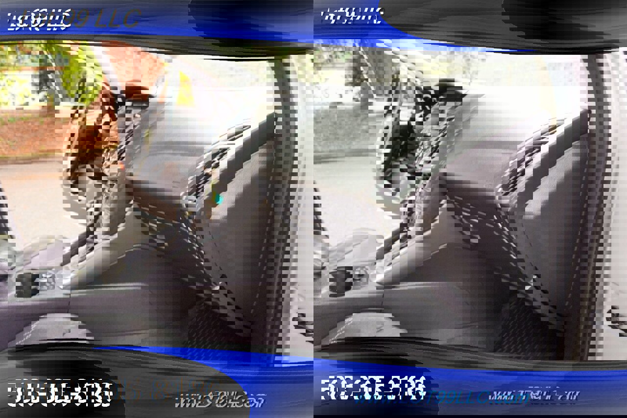 Used 2012 Ford Focus Titanium image 17