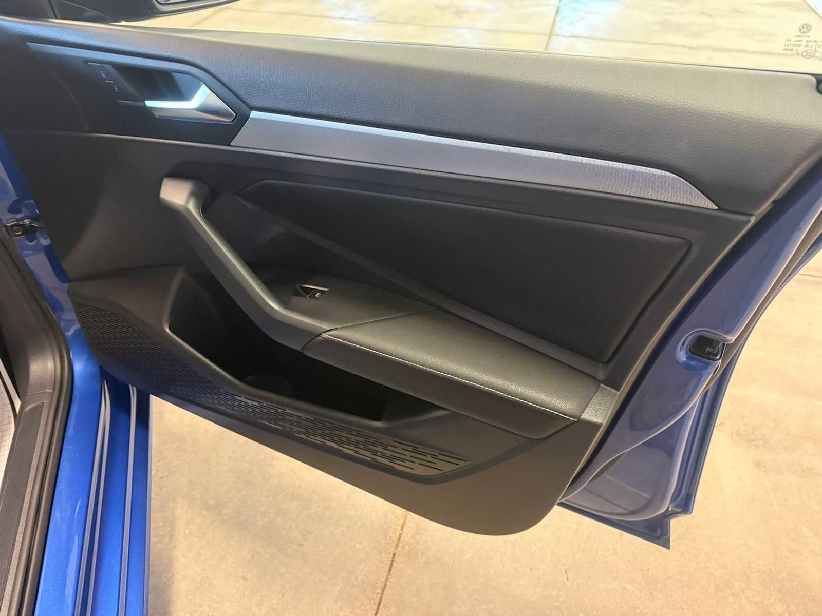 Certified 2023 Volkswagen Jetta Sport image 28