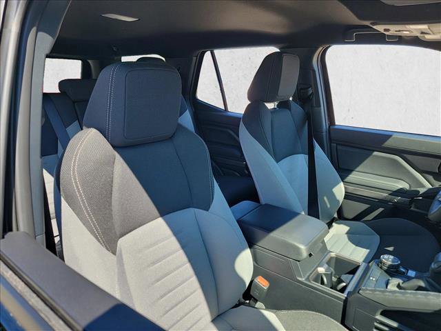 New 2025 Toyota 4Runner 4WD image 15