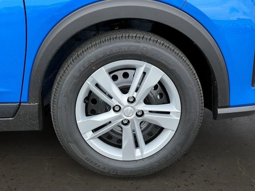 Used 2025 Nissan Kicks Play S image 5