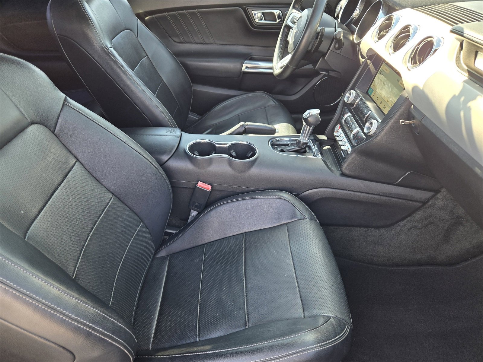 Used 2016 Ford Mustang GT Premium image 12