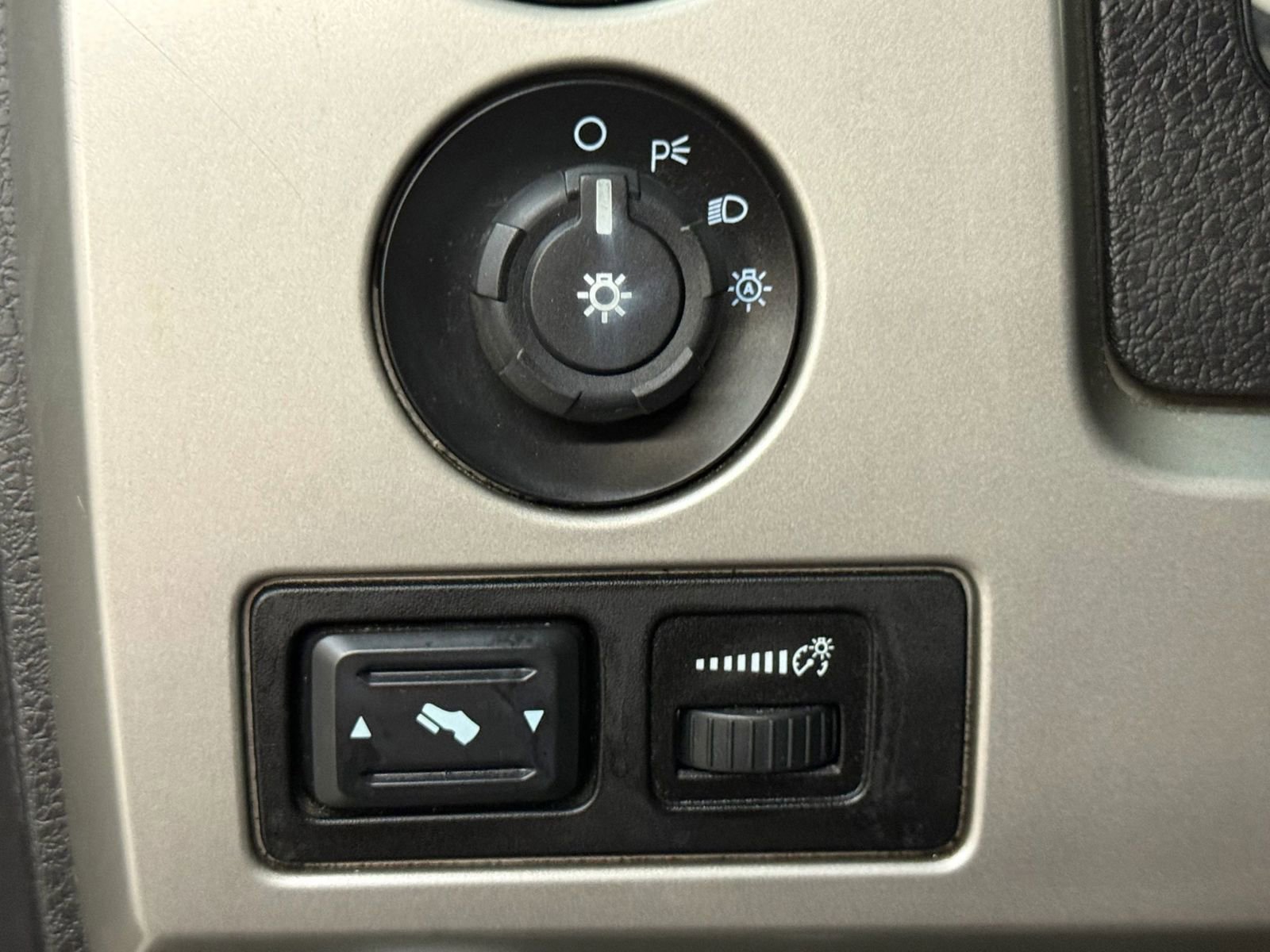 Used 2010 Ford F150 Raptor AWD/4WD image 27