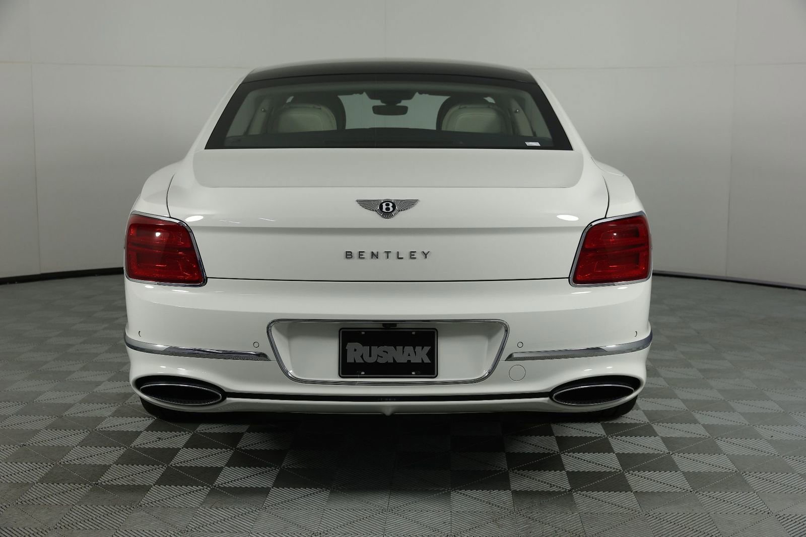 New 2026 Bentley Flying Spur image 8