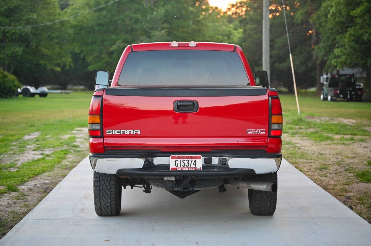 Used 2006 GMC Sierra 2500 SLT w/ Heavy-Duty Power Package AWD/4WD image 31
