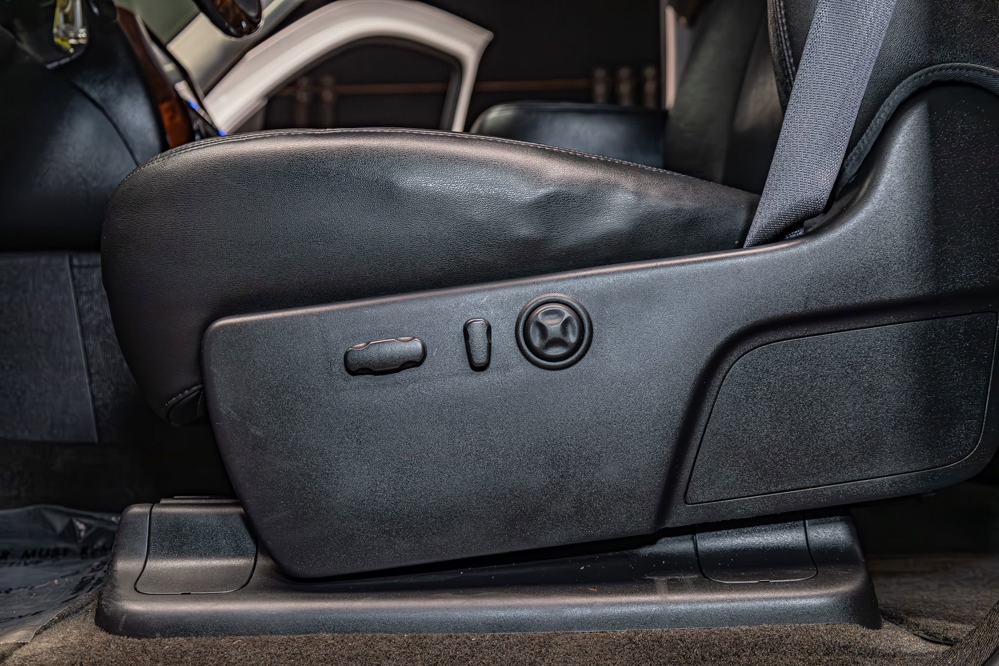 Used 2012 GMC Sierra 3500 Denali image 22