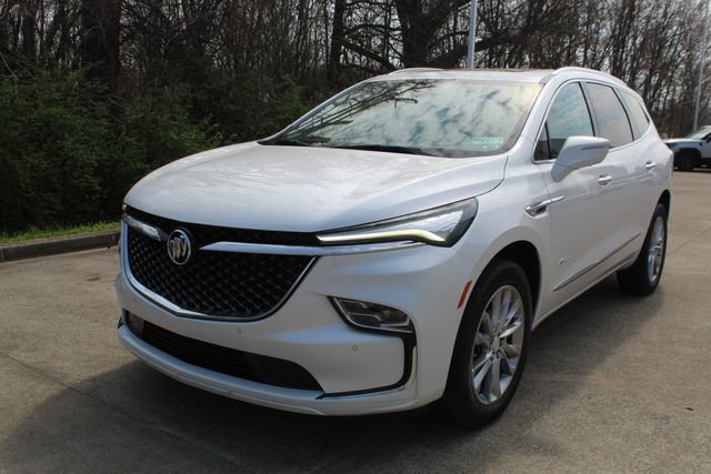 Used 2022 Buick Enclave Avenir w/ Avenir Technology Package image 1