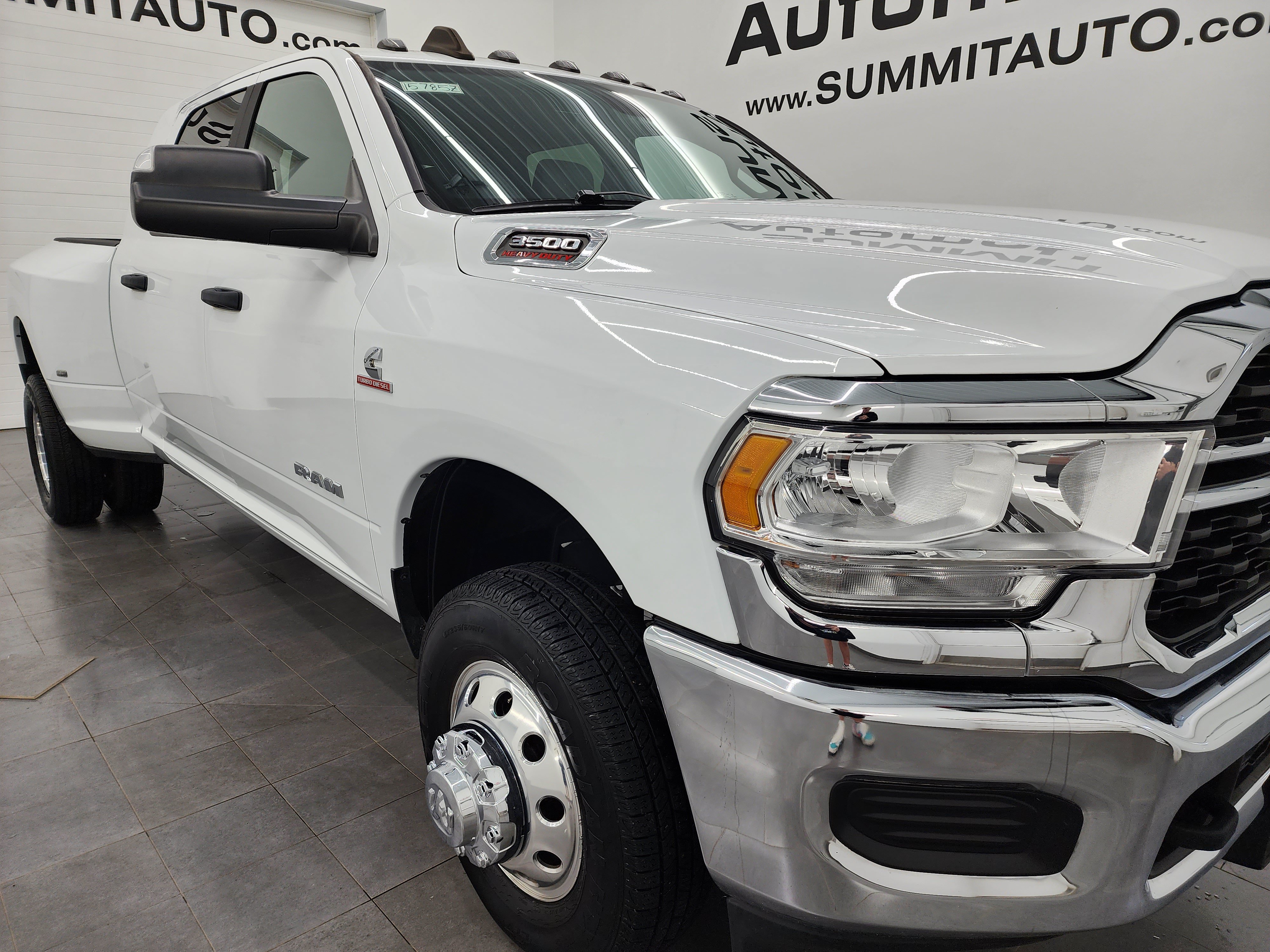 Used 2022 RAM 3500 Big Horn w/ Protection Group AWD/4WD image 2
