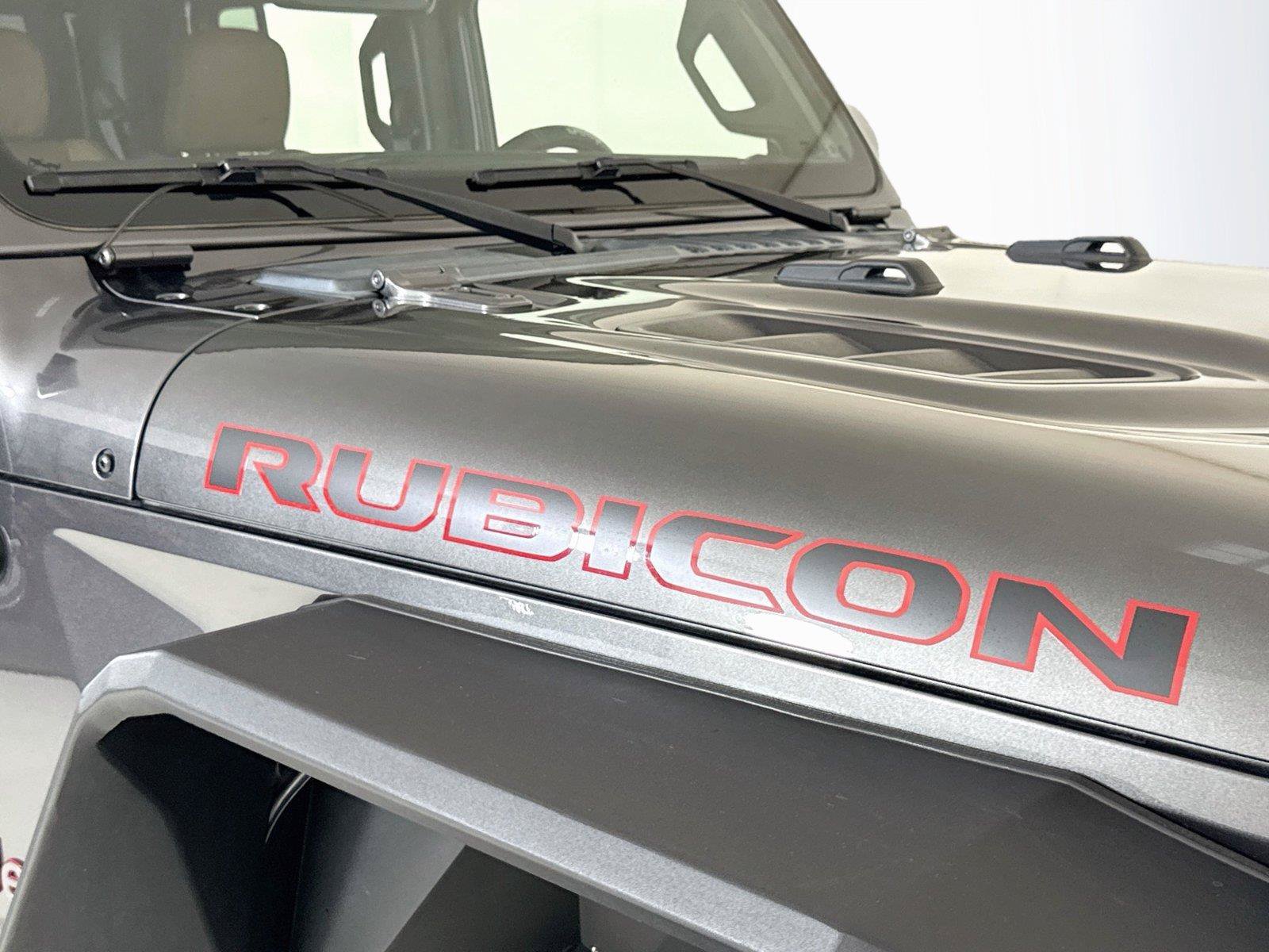 Used 2022 Jeep Gladiator Rubicon w/ Dual Top Group AWD/4WD image 32