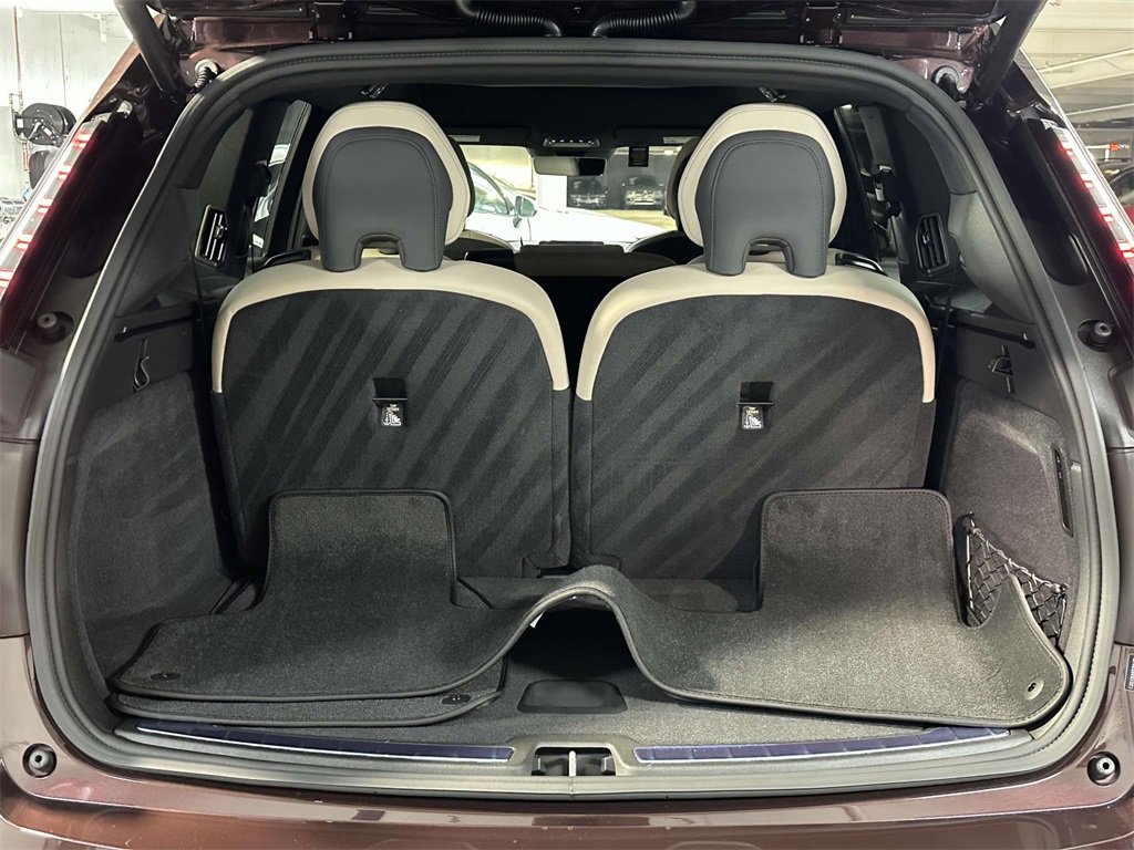 Used 2025 Volvo EX90 Plus image 14