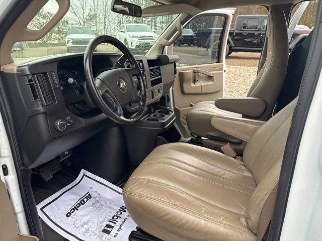 Used 2020 Chevrolet Express 2500 w/ Driver Convenience Package image 17
