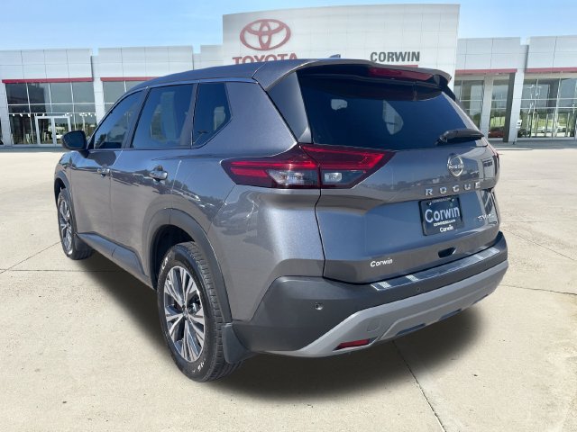 Used 2023 Nissan Rogue SV AWD/4WD image 3