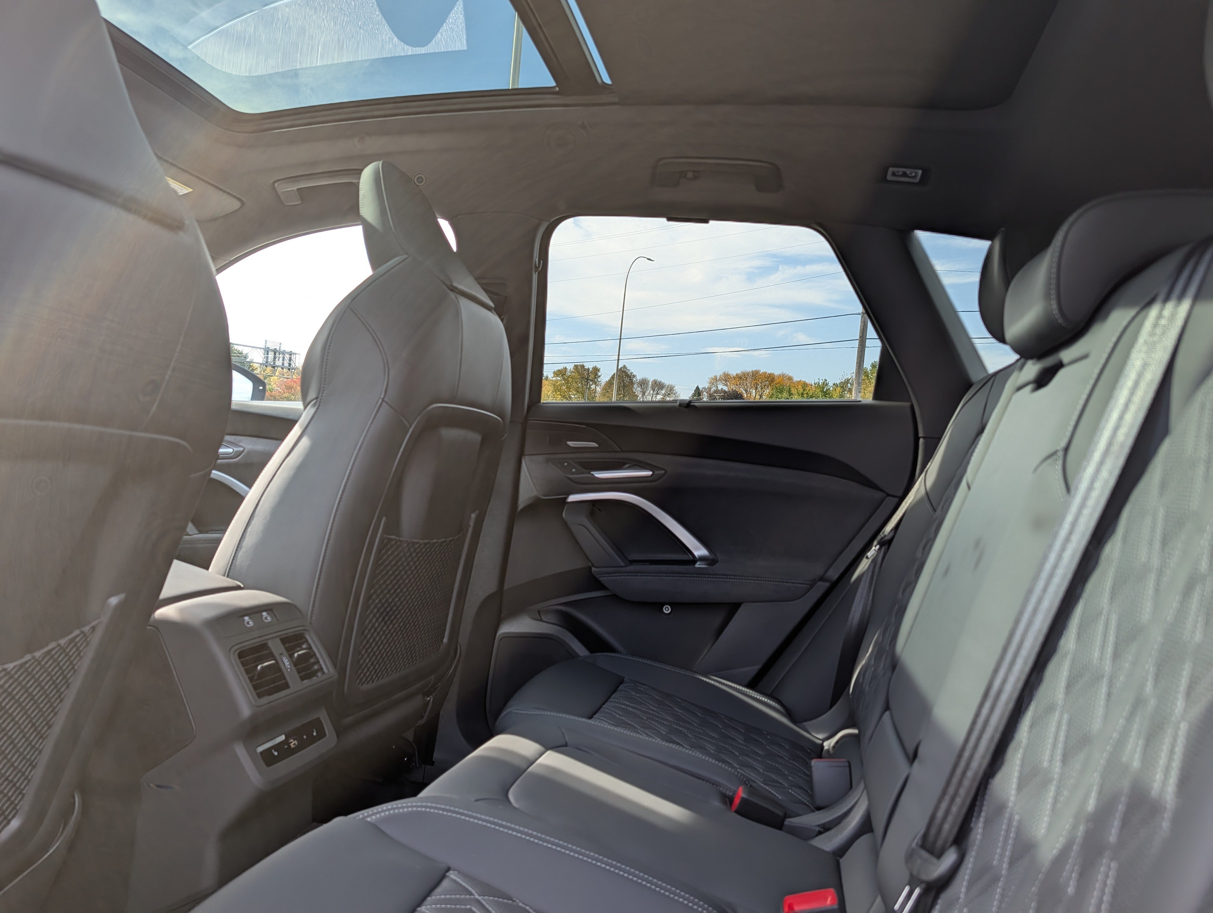 New 2026 Audi SQ5 Prestige AWD/4WD image 6