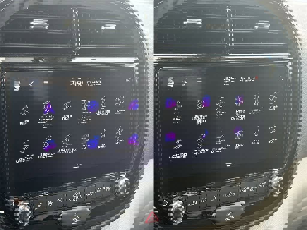 Certified 2025 Kia Soul EX image 18