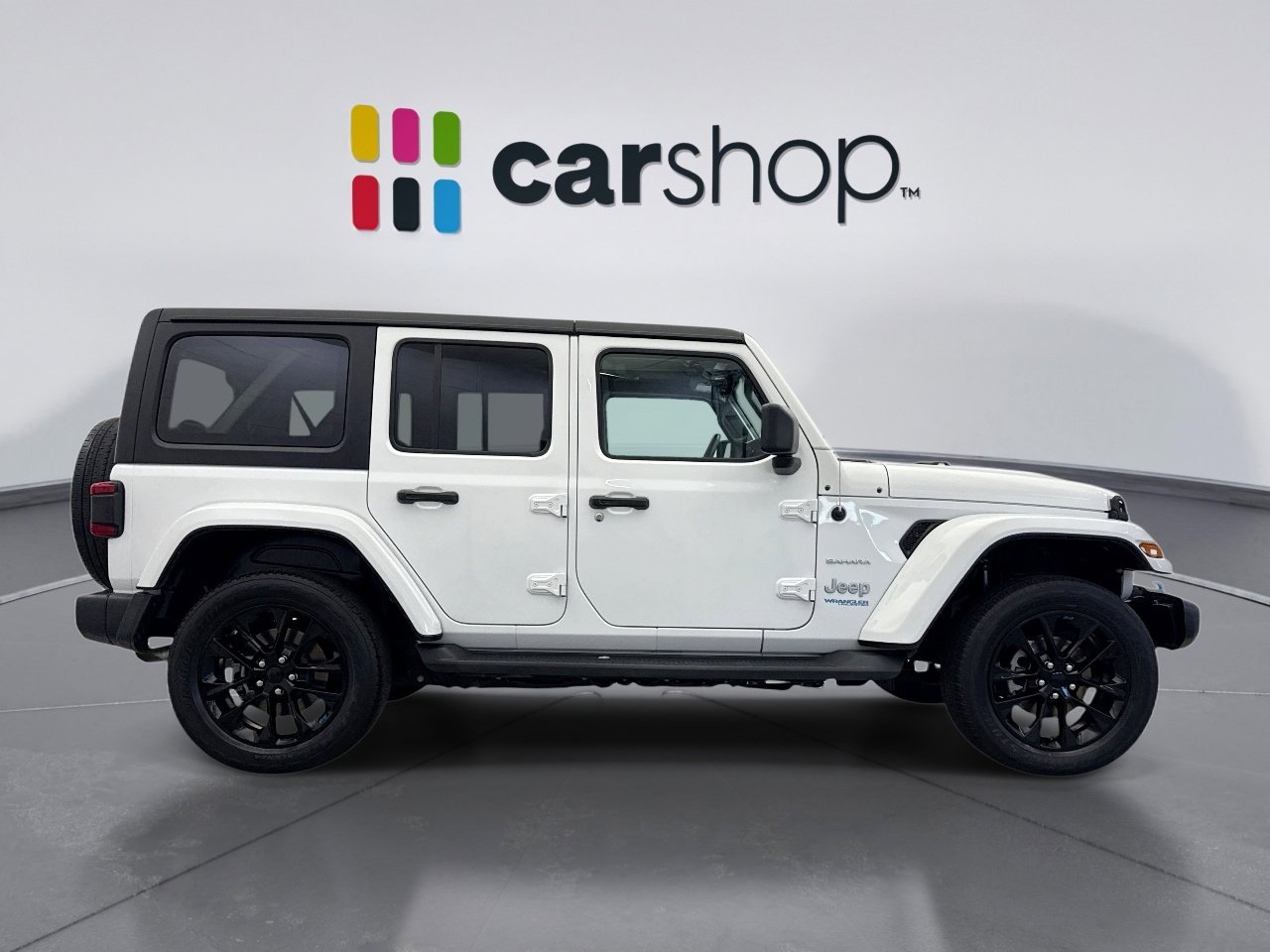 Used 2022 Jeep Wrangler Unlimited Sahara w/ Cold Weather Group image 6