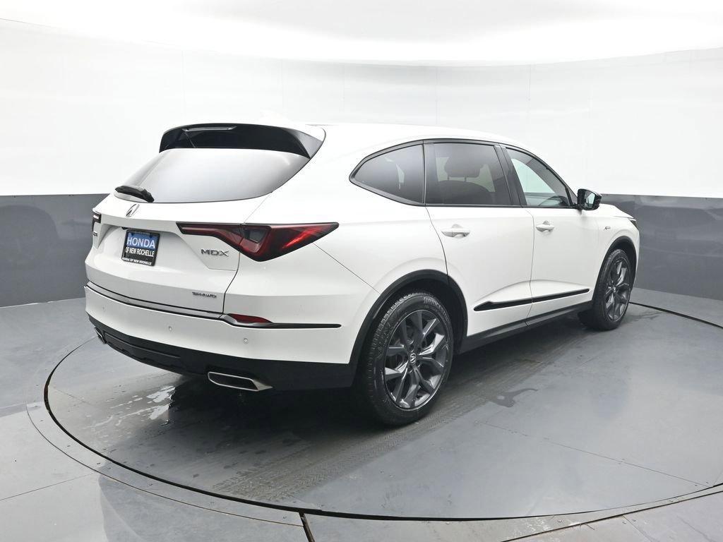Used 2023 Acura MDX A-Spec image 6