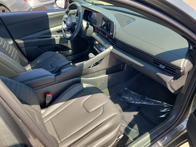 New 2026 Hyundai Elantra SEL Sport FWD image 21