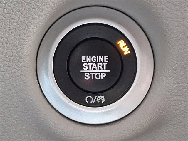 Used 2023 Chrysler Pacifica Touring-L image 24