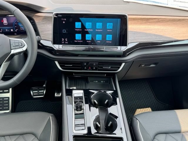 New 2026 Volkswagen Atlas SEL Premium R-Line AWD/4WD image 17