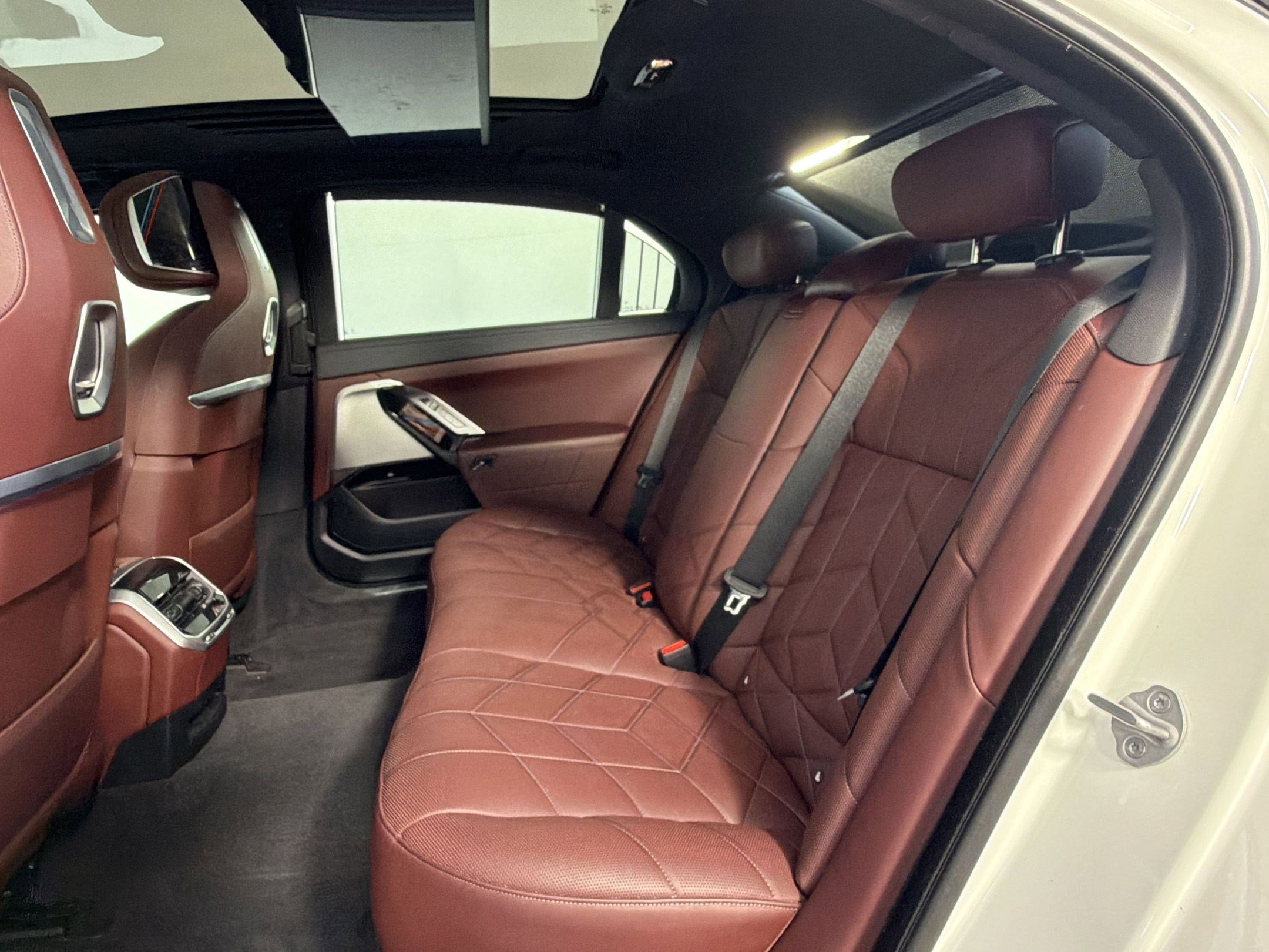 Certified 2024 BMW 740i RWD image 14