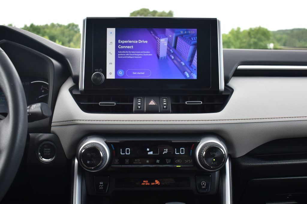Used 2023 Toyota RAV4 XLE Premium FWD image 16