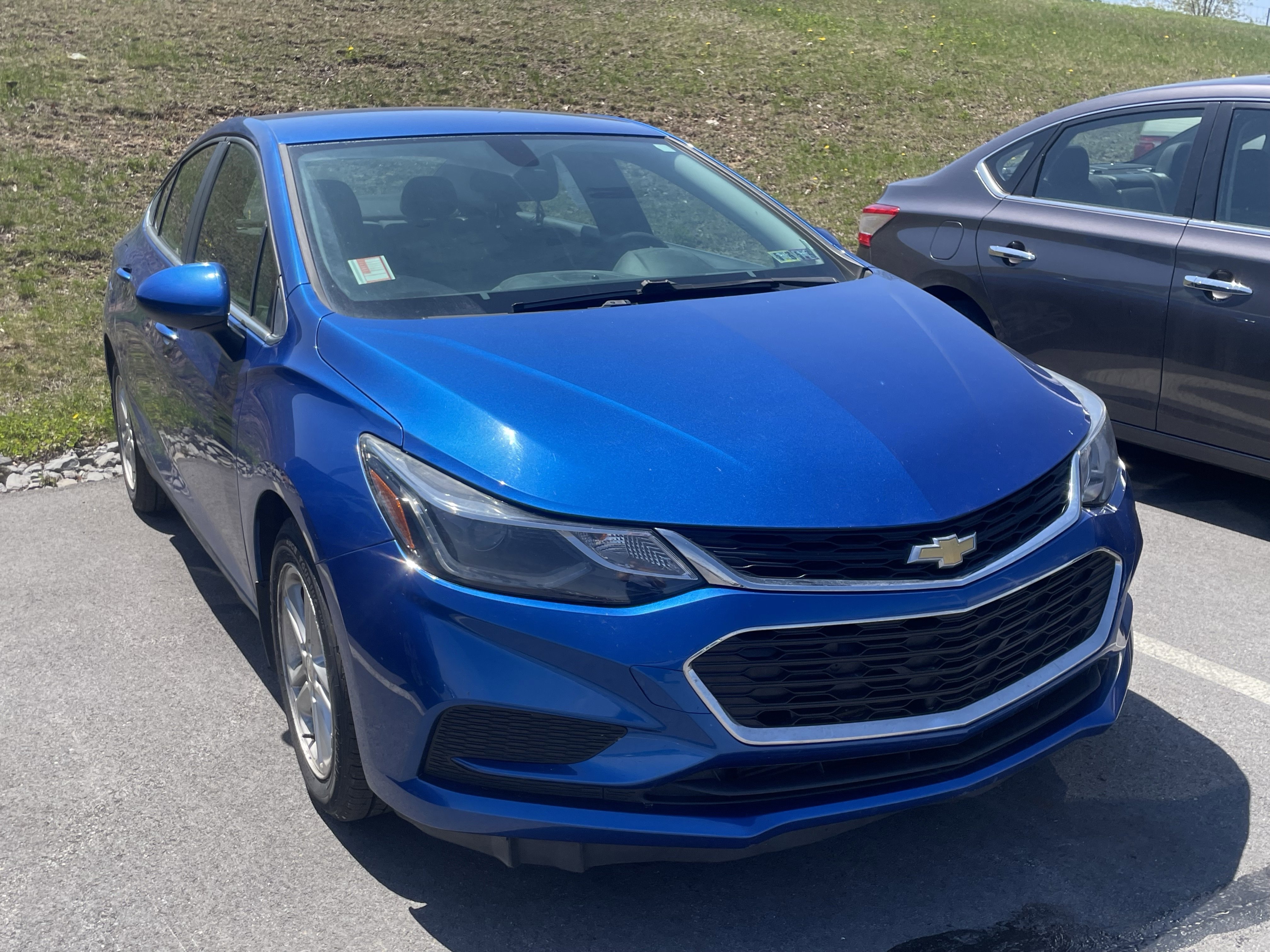 Used 2016 Chevrolet Cruze LT w/ Convenience Package FWD image 1