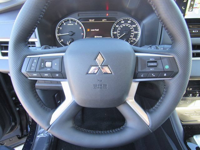 New 2026 Mitsubishi Outlander SE FWD image 21
