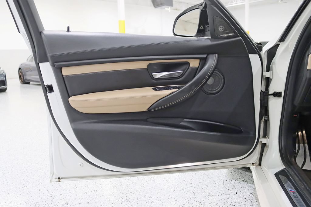 Used 2016 BMW M3 RWD image 37