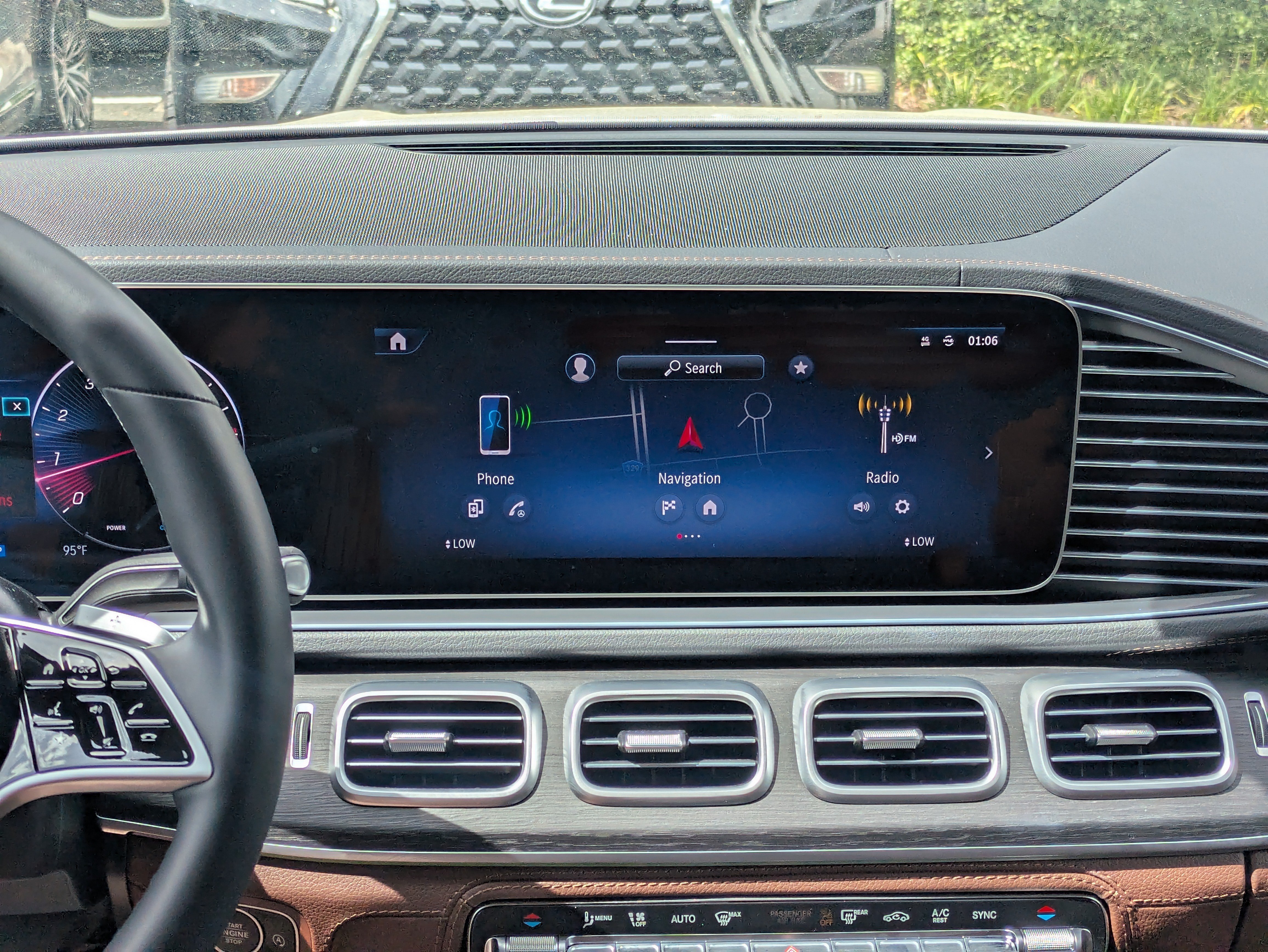 Used 2024 Mercedes-Benz GLE 350 4MATIC image 16