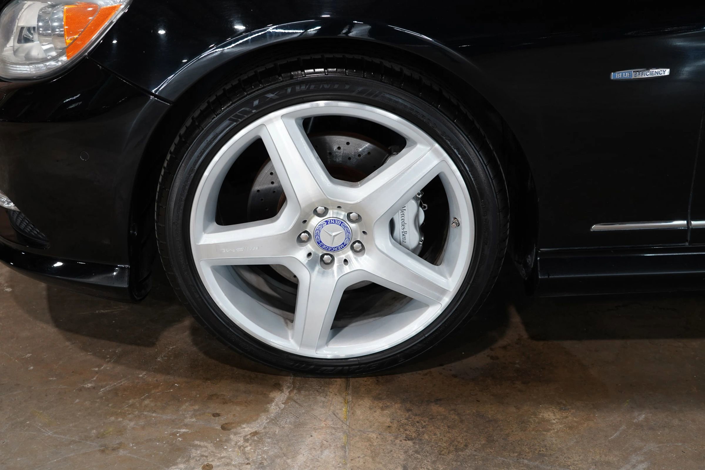 Used 2011 Mercedes-Benz CL 550 4MATIC w/ Sport Pkg Plus One image 58