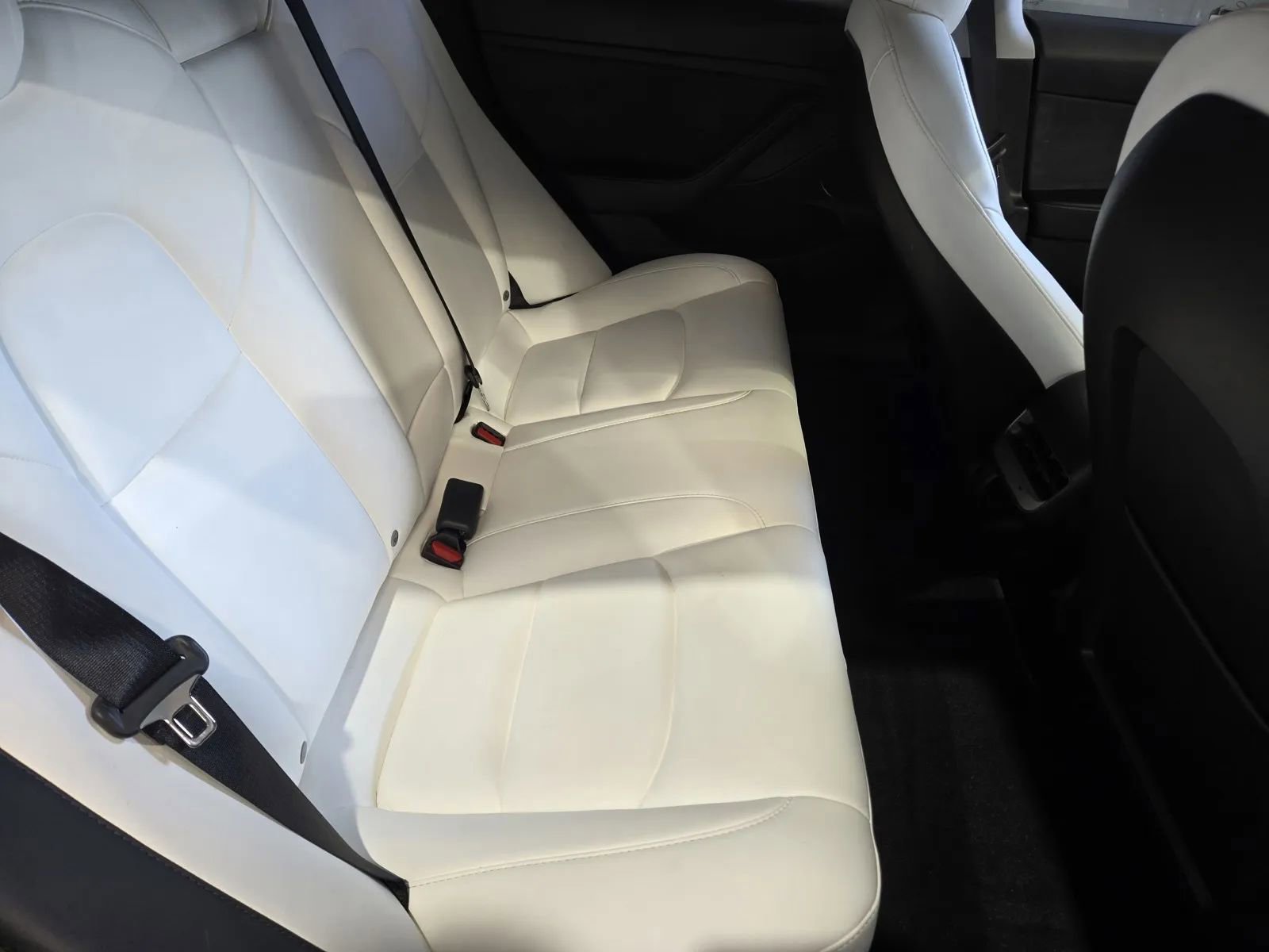 Used 2021 Tesla Model 3 Long Range AWD/4WD image 9