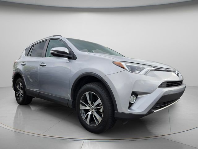 Used 2016 Toyota RAV4 XLE image 4