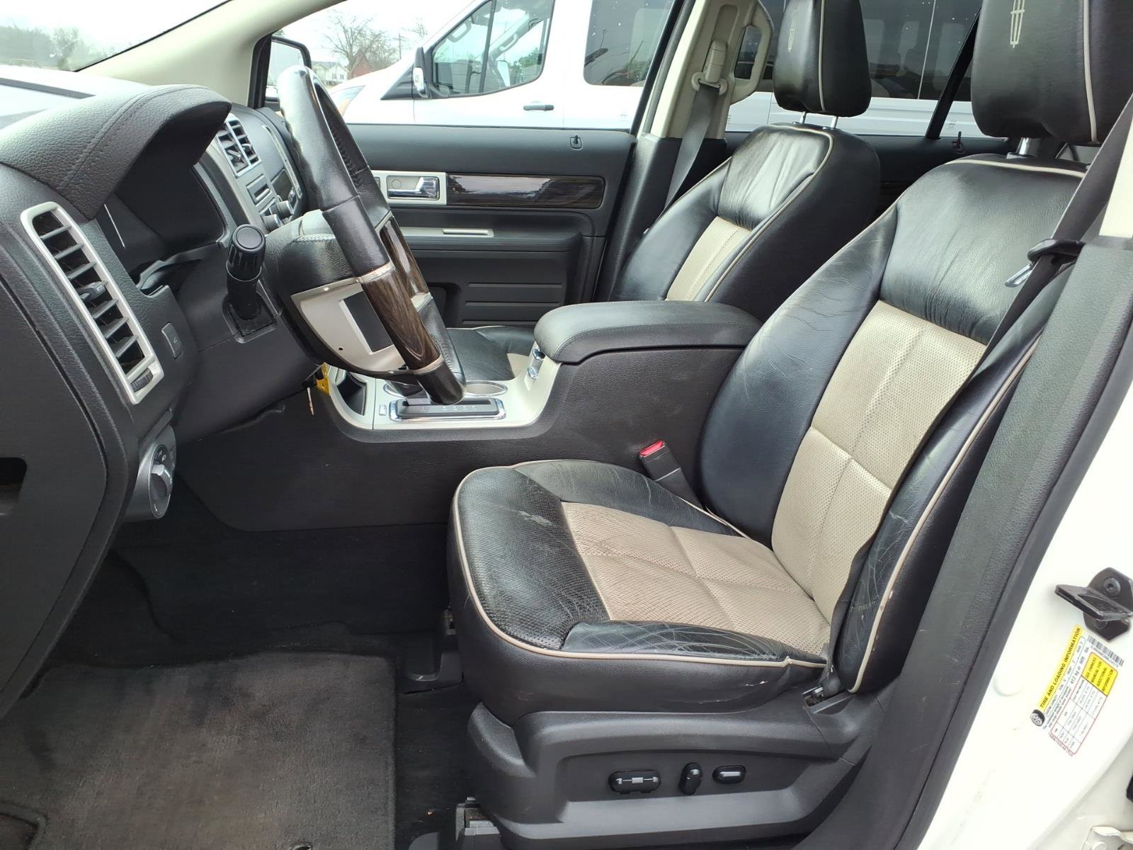 Used 2008 Lincoln MKX FWD image 10