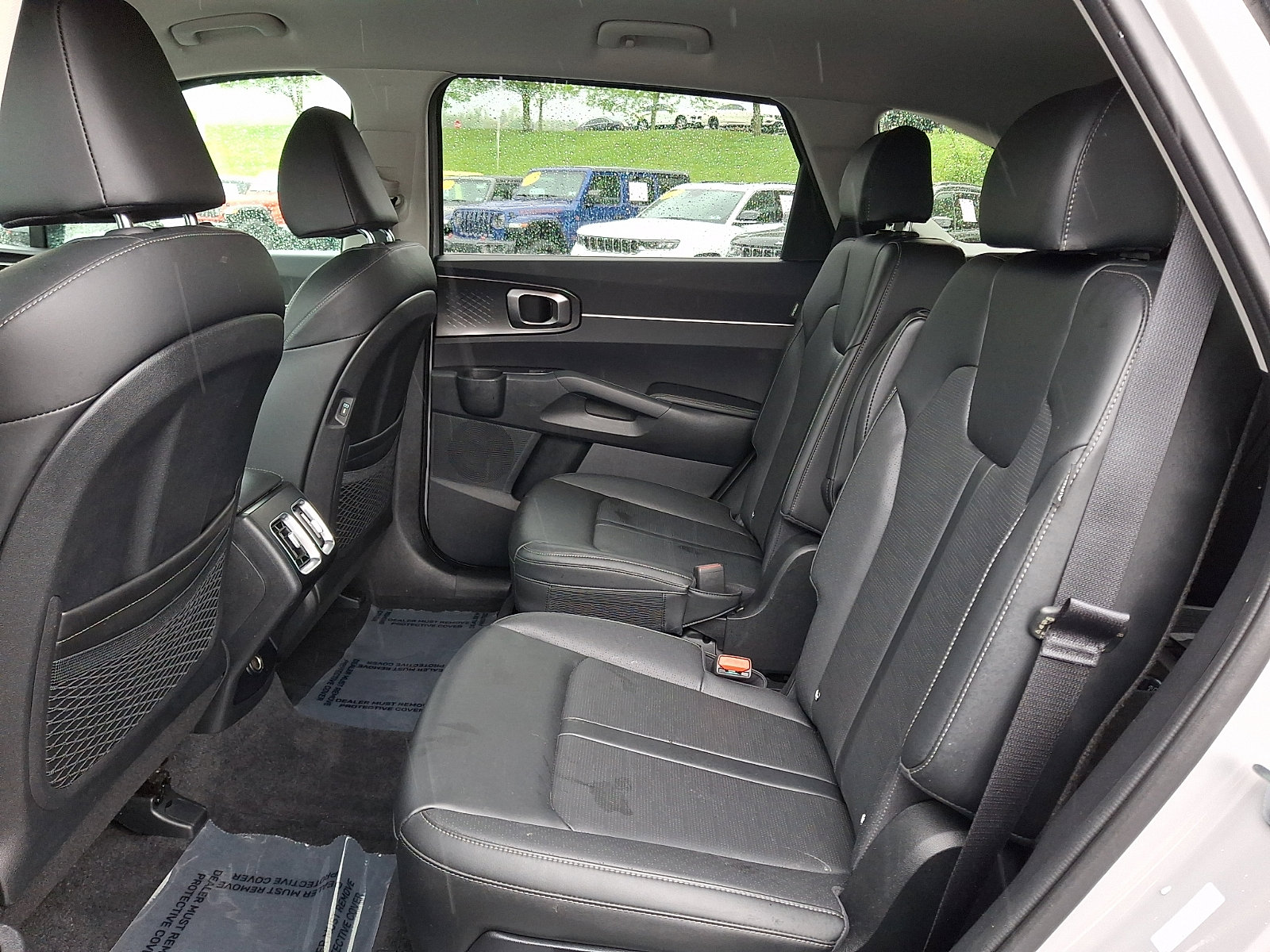 Used 2025 Kia Sorento EX AWD/4WD image 10