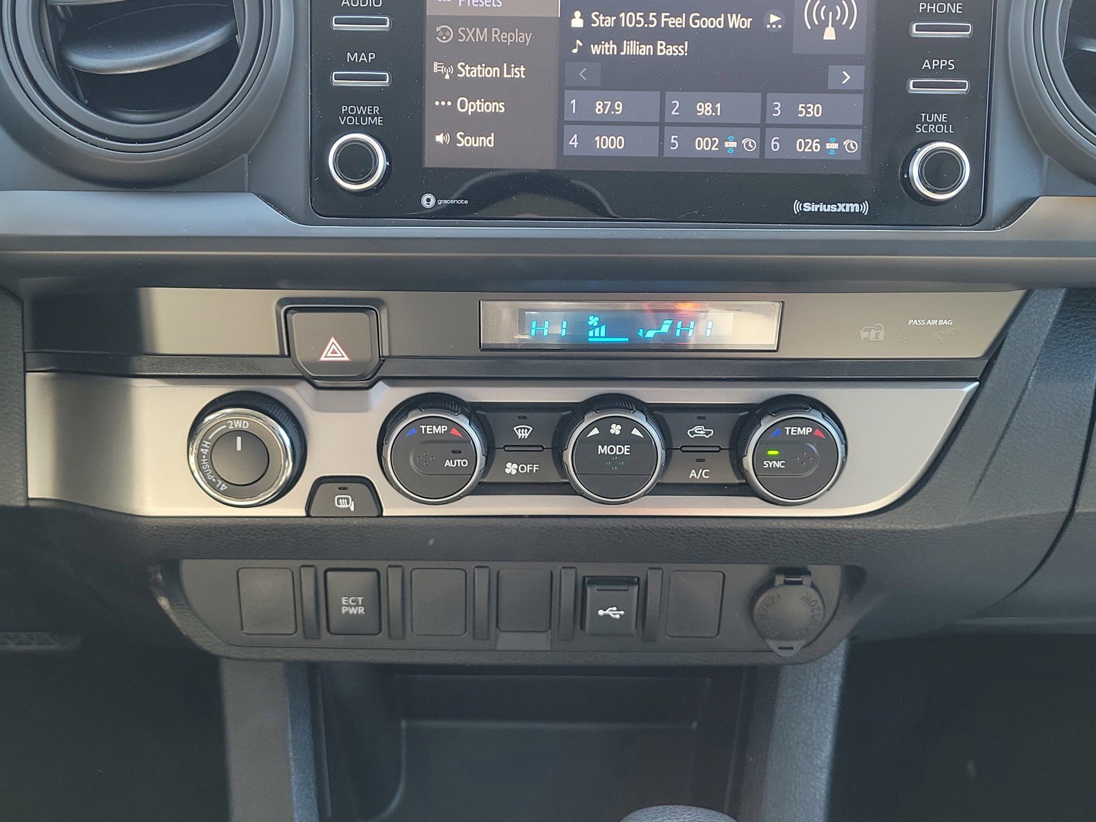 Used 2023 Toyota Tacoma SR AWD/4WD image 29