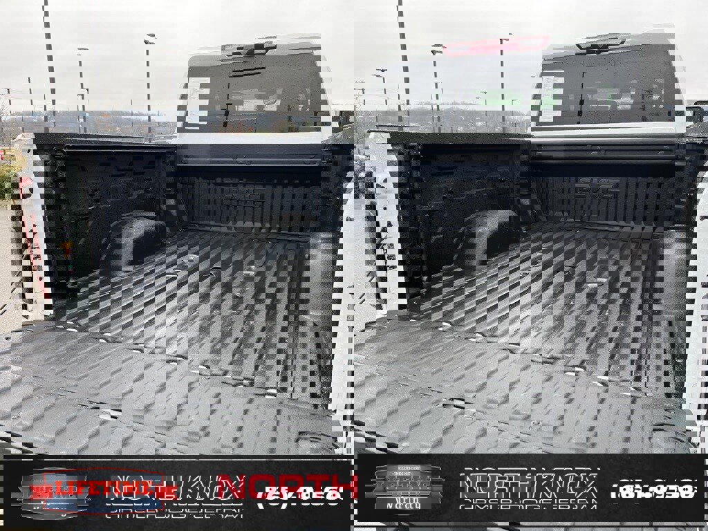 Used 2025 GMC Sierra 2500 AT4 w/ AT4 Premium Plus Package image 21